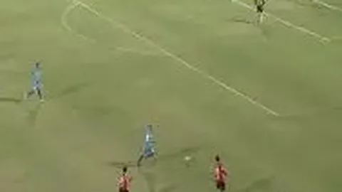 独家爆料：18岁新星桑加雷成曼城冬窗头号外租目标，多豪门球队竞相追逐！