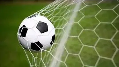 荣耀时刻！上海海港再创辉煌，中超三冠王荣耀加身，队史中超四冠里程碑！